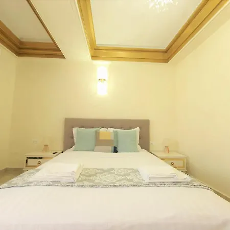 Laroka House Luxury Center Universitate * Bucharest