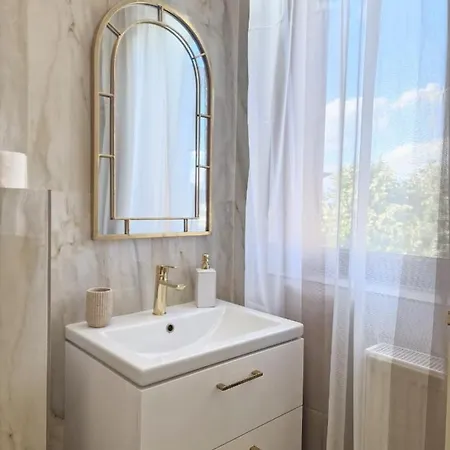 Apartment Laroka House Luxury Center Universitate